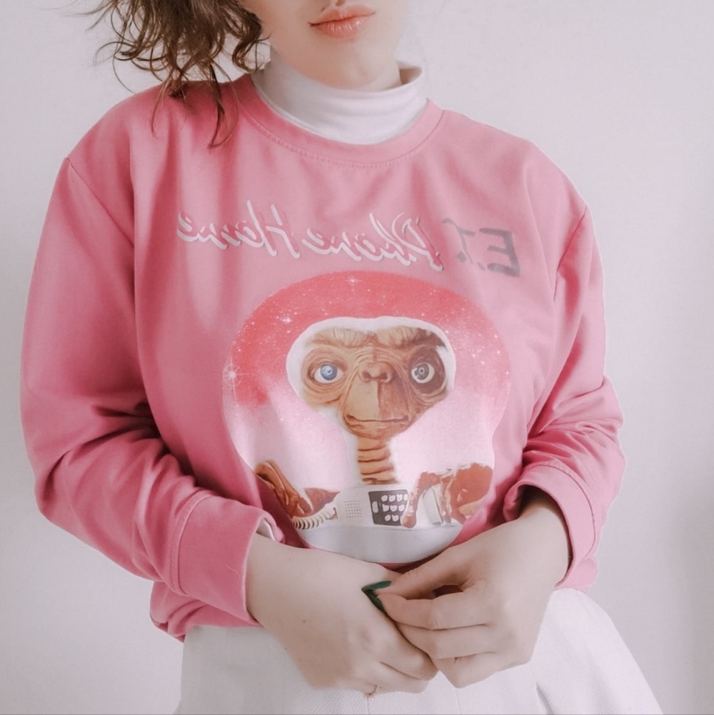 E.T. Graphic Crewneck Sweatshirt - Pink